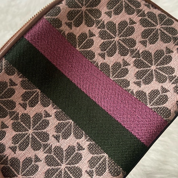 NWOT* Kate Spade Jacquard Spade Flower Cosmetic Bag - Picture 9 of 13